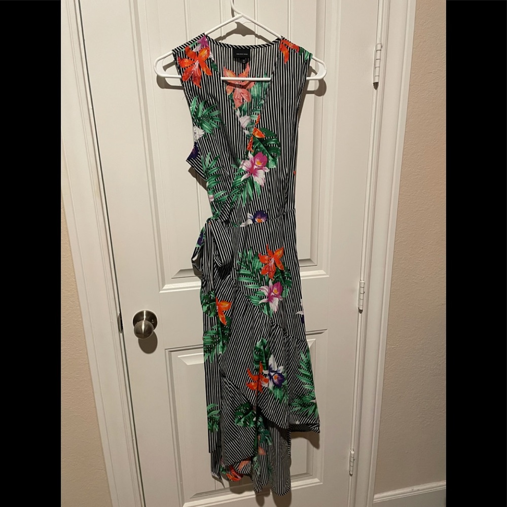 Tropical wrap dress with ruffled bottom